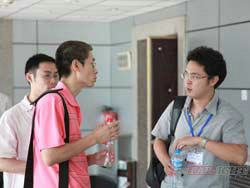 �A���hҊǶ��ʽ��Ӗ���M�v����Ƭ